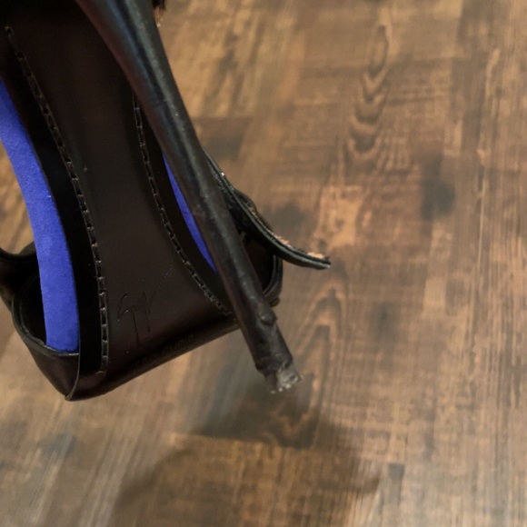 Giuseppe Zanotti Patent Leather Sandal - Picture 4 of 5